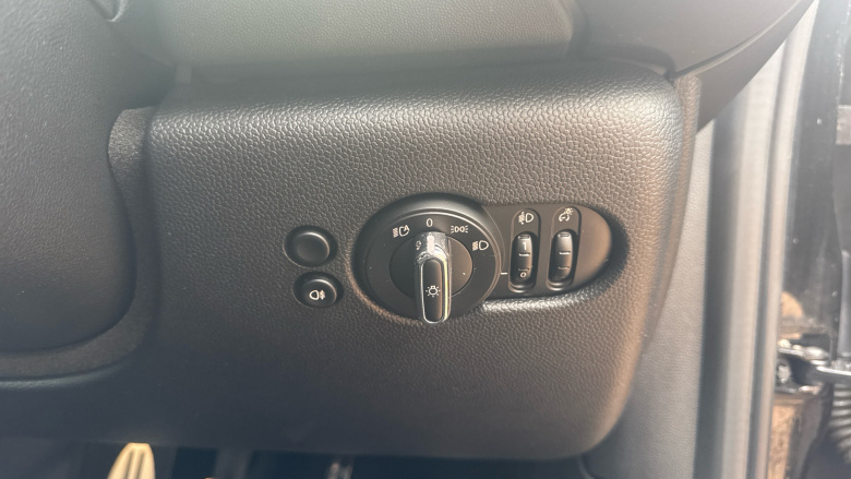 MINI Hatchback 1.5 Cooper Sport 3dr Petrol Hatchback